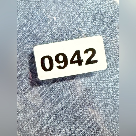 Lucky Brand Light Blue Straight Leg Jeans - Picture 9 of 11